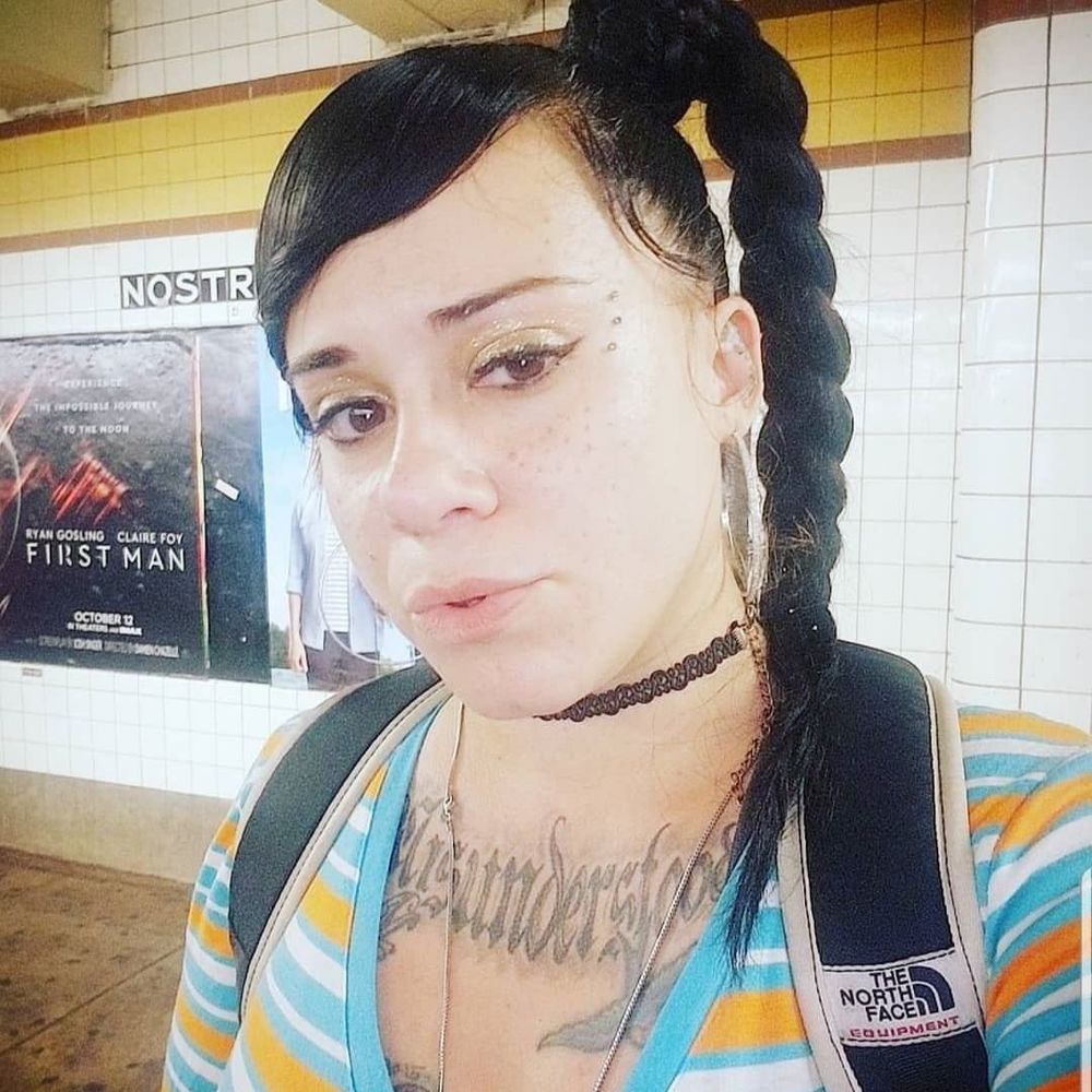 Meet your Posher, Angela